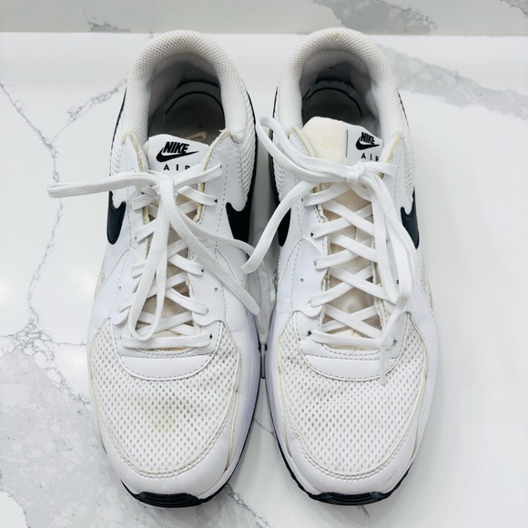 Nike Women’s Air Max Excee Shoes - Picture 4 of 10